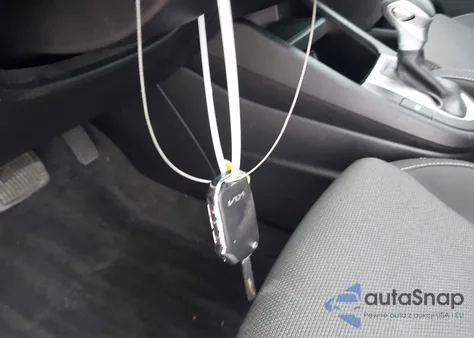 2024 Kia Forte Lxs z USA, uszkodzony, nr VIN 3KPF24ADXRE837923